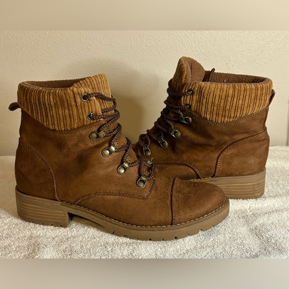 Universal Thread Shoes - Universal Thread Brown Danica Microsuede Lace-Up Boots Women's Size 8.5